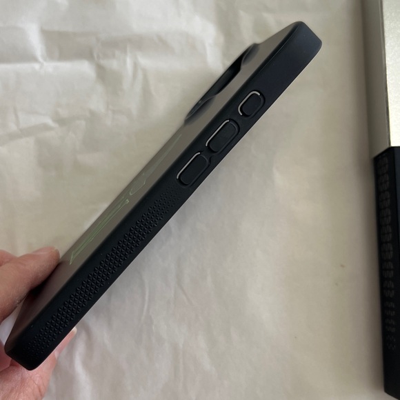 ZAGG Wicked Limited Edition - Picture 6 of 9